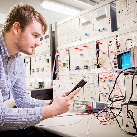 electrical_power_lab-facilities-panel-767x460-1